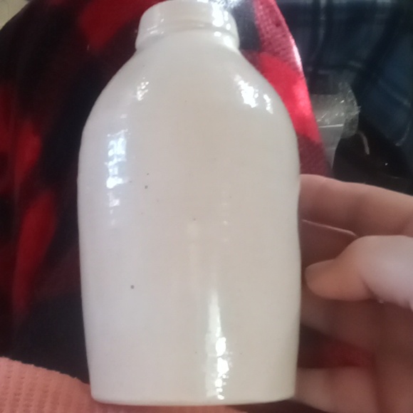 Vase - Picture 3 of 5